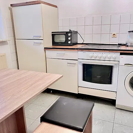 3-zimmer Fuer Monteure In هانوفر