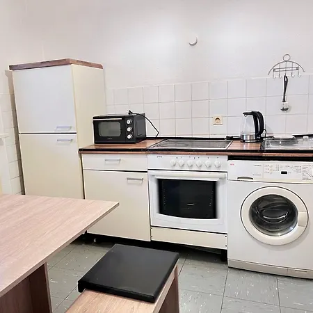 Apartment 3-zimmer Fuer Monteure In Hannover